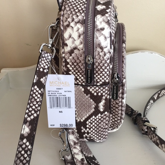 🐍LAST ONE🐍 NWT Michael Kors Abbey XS Backpack - Picture 3 of 7
